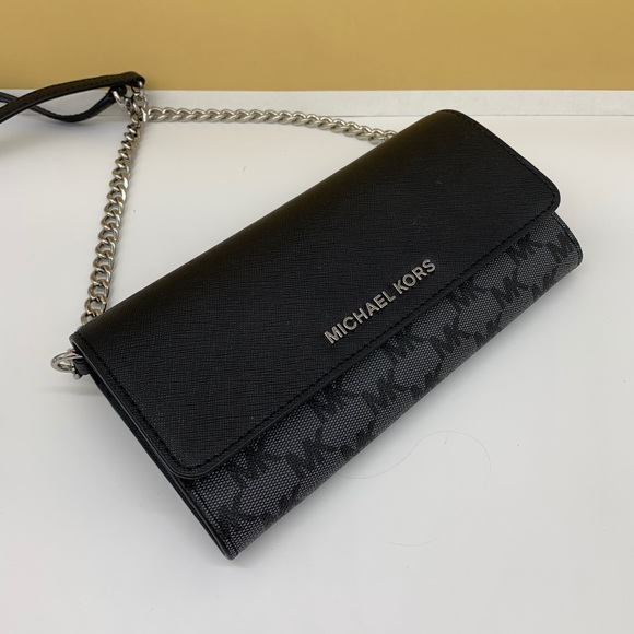 Michael Kors Handbags - Michael Kors Crossbody Chain Wallet Black
